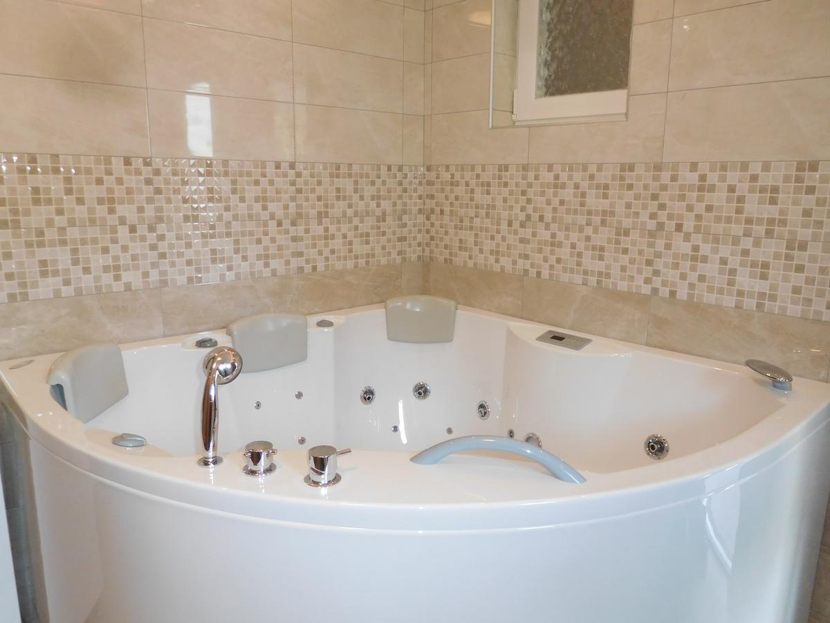 Apartments Edi - Captain'S House Мощеницька Драга Екстер'єр фото